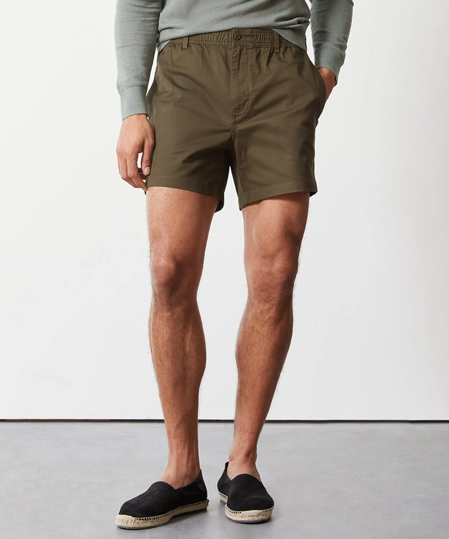 5" Cotton Beachcomber Short in Snyder Olive