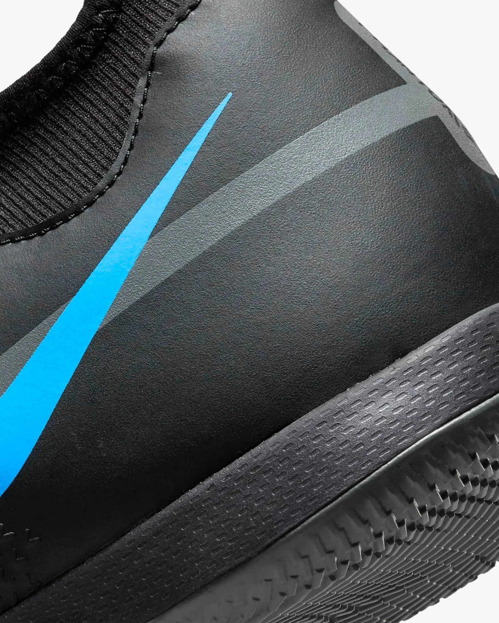 Nike Phantom GT2 Academy DF IC - Black-Blue